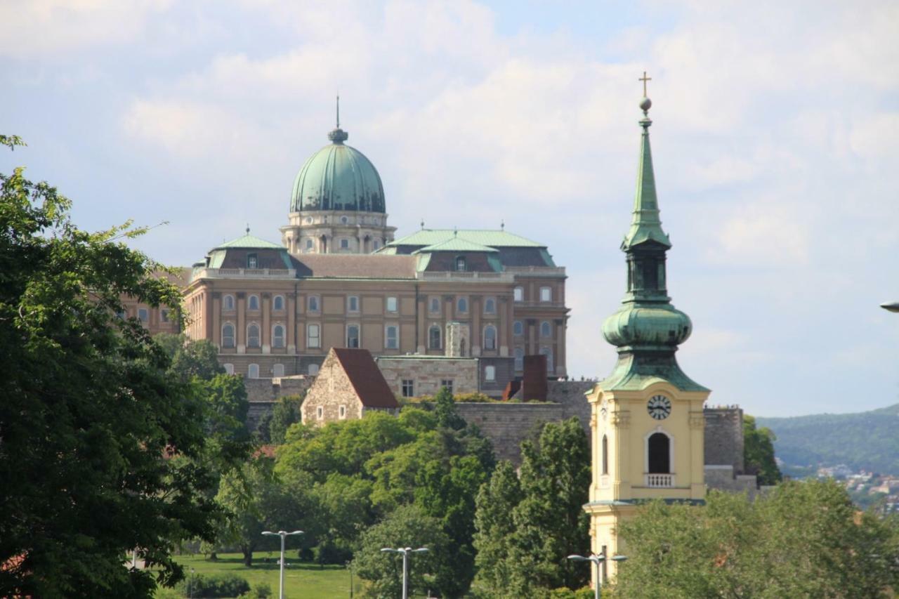 Christine Apartment Close To The Buda Castle Budapest Esterno foto